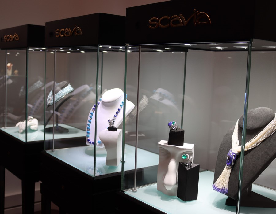 PRESENTAZIONE  SCAVIA BRAND SHOP A LUGANO